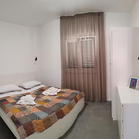 Appartamento Jbl Seget Vranjica Esterno foto